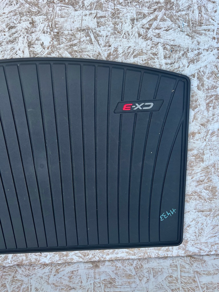 фото №11, Mazda cx3 cx-3 мат обшивка багажника резиновый элемент 15-