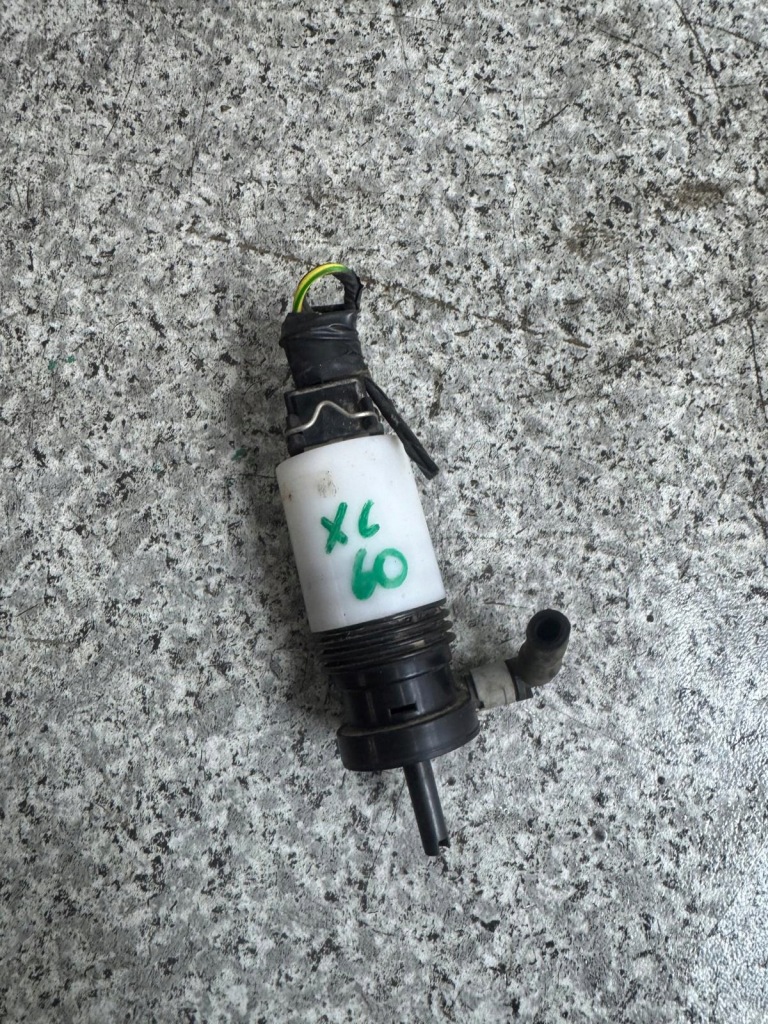 Насос помпа розпилювача volvo xc60 2008-2017 102828400 160106b Зі Шроту