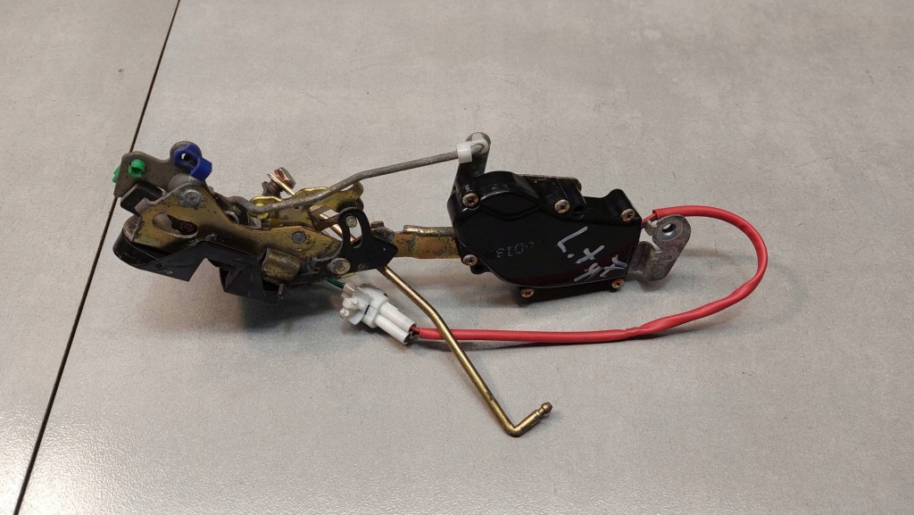 фото №1, Замок дверь левый задняя suzuki wagon r+1.0