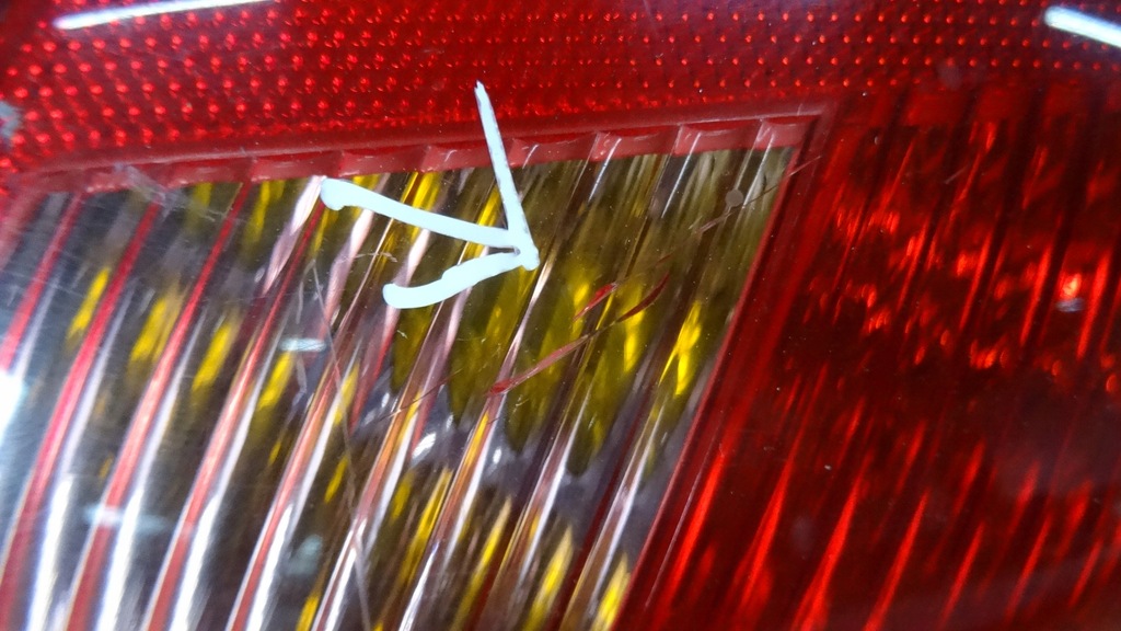 фото №11, Alfa romeo 147 лампа правий задня + правий задня w кришка 5d hb 46556347