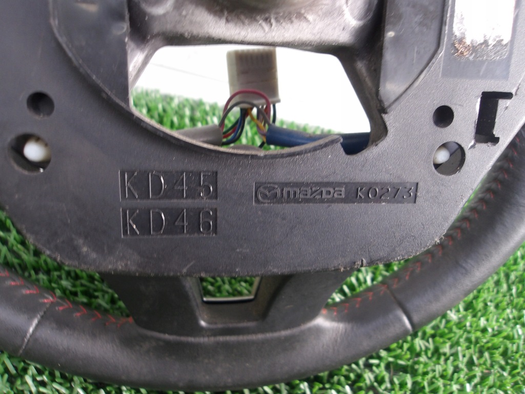 фото №10, Mazda 3 bm 13- воздуховод кожаный многофункциональный оригинальный номер