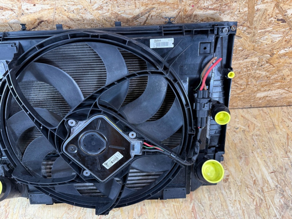 Комплект радиатор радиатор вентилятор bmw f30 f31 f32 f34 f36 3.0d Цена