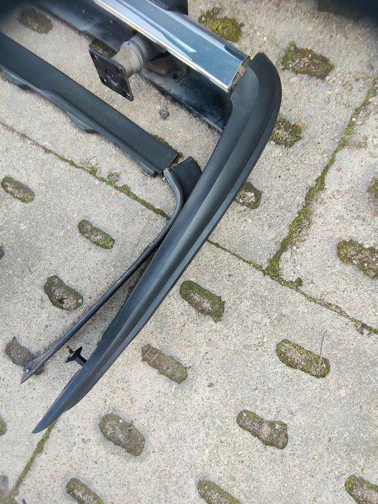 Бампери mercedes 107 америка Зі Шроту