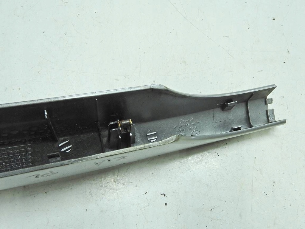 фото №5, Kia ceed i sw lift 09-12 накладка захист рейлінг лівий перед 87251-1h100