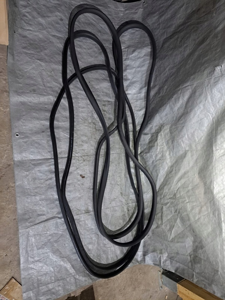 фото №1, Renault zoe ii прокладка ніша двері