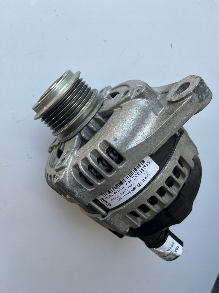 Генератор fiat alfa jeep 51931432 denso 150a Недорого
