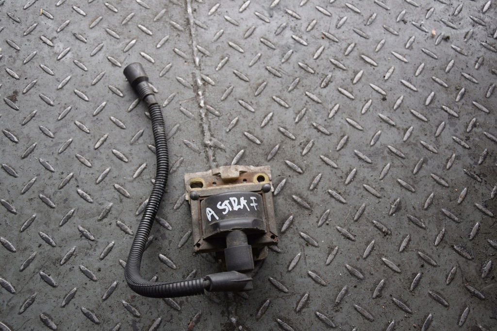 фото №1, Катушка зажигания astra f 1.4 90449739