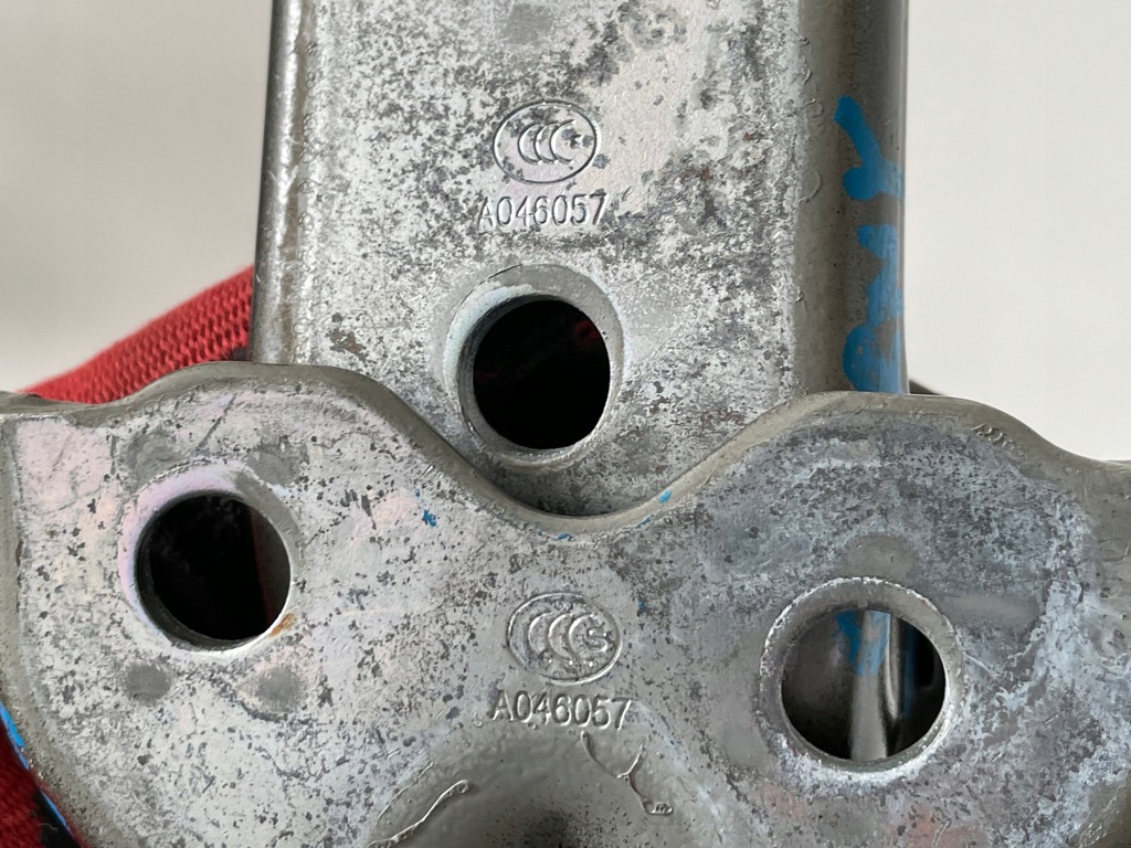 фото №6, Петля дверь picanto iii левый перед góra dół 17-