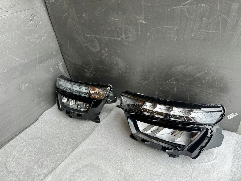 фото №1, Skoda kamiq комплект фары led 658941015 658941016....