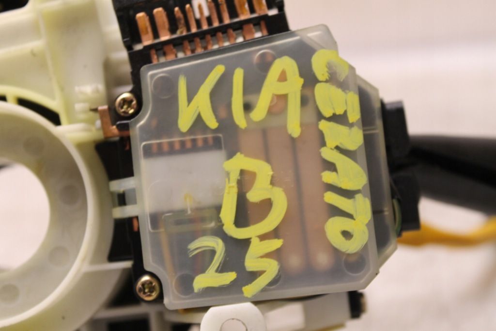 фото №9, Перемикач комбінований перемикачі kia cerato i 2003r-