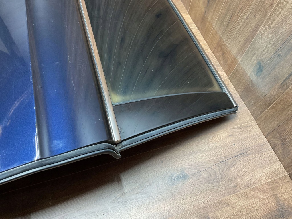 Двері праве правий задній задні bentley continental flying spur Доставка