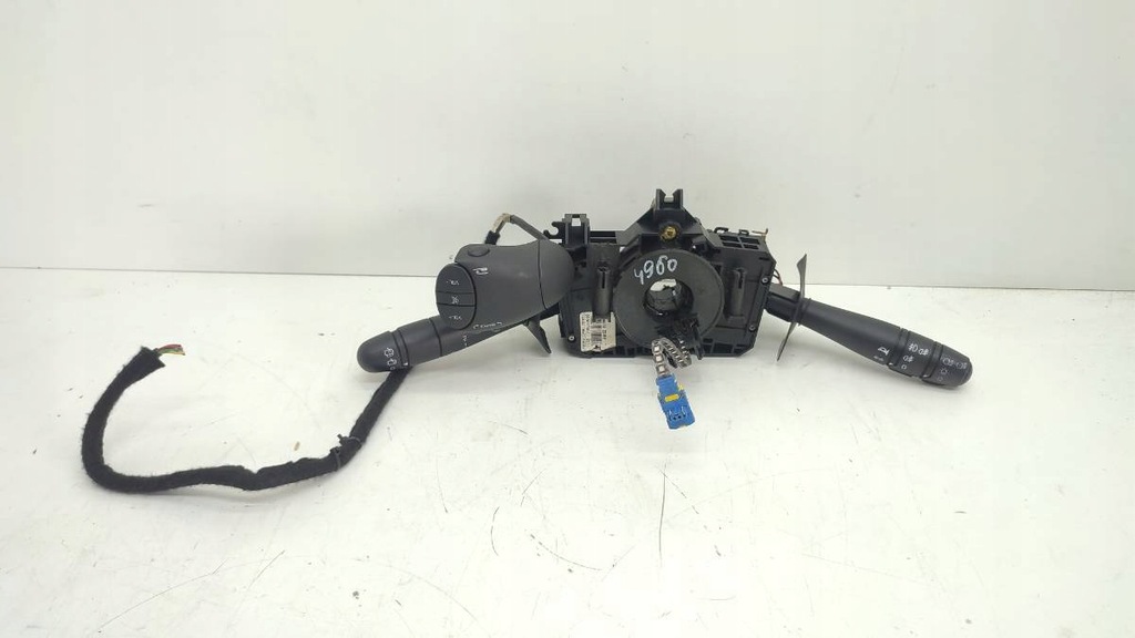 фото №1, Перемикач комбінований dacia sandero 8200792586