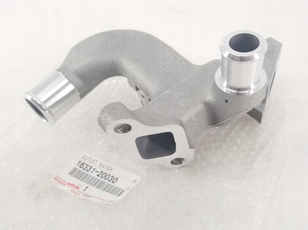 фото №1, Lexus rx xu10 вихід води 1633120030 16331-20030 оригінальний