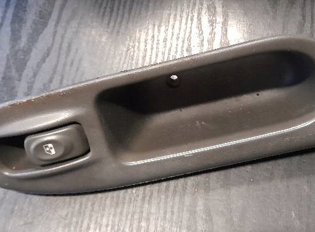 фото №1, Переключатель окон правый перед