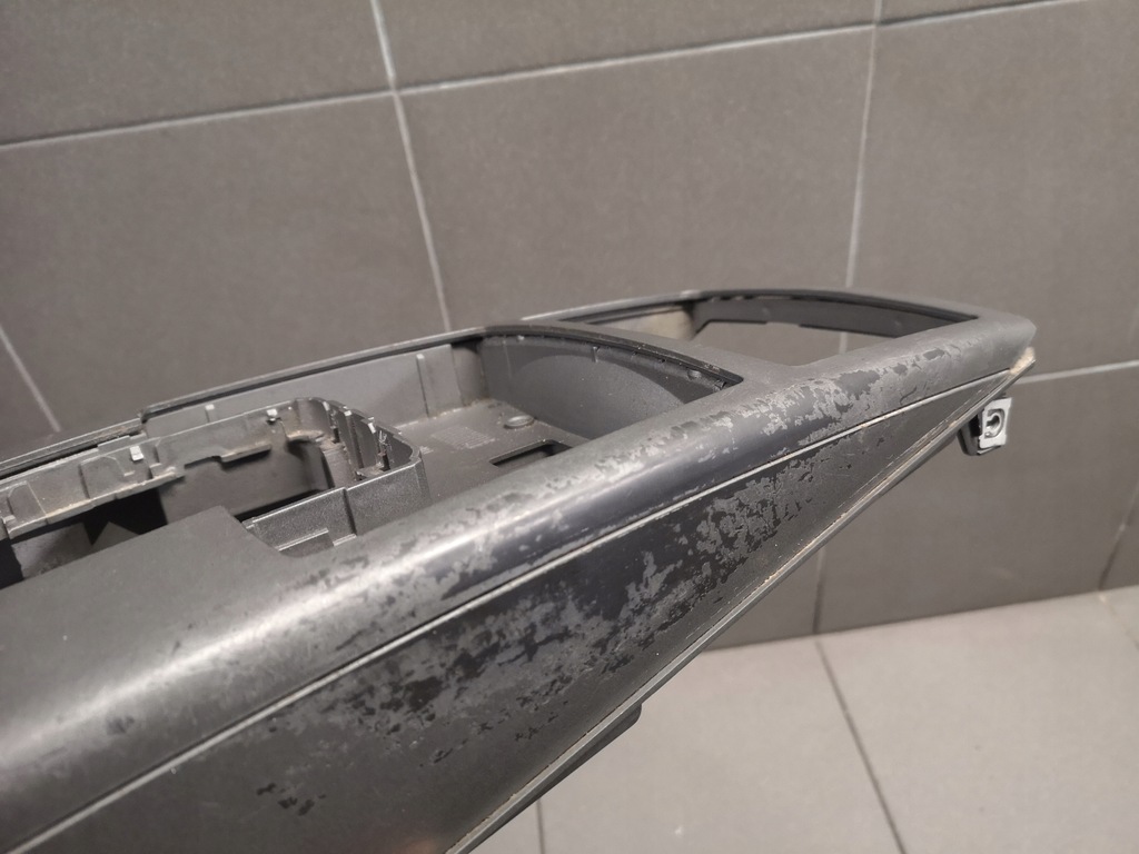 фото №14, Dekor туннель среднего audi a6 c6 4f1864261