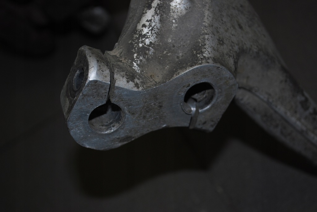 фото №8, Поворотный кулак левый перед audi a6 c5 4.2 4b3407257d