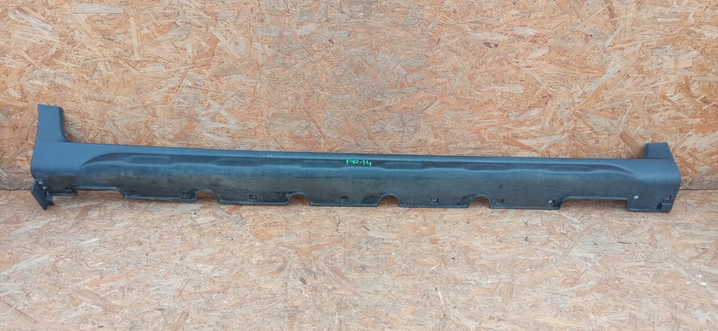 фото №1, Hyundai i20 ii 14- active cross накладка молдинг поріг права 87754-c8700