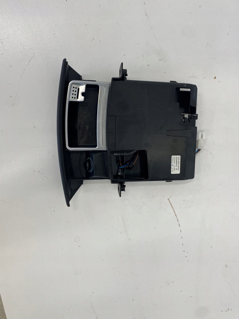 фото №8, Бардачок консоли пепельница mercedes s w222 2226800310