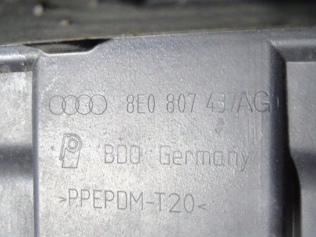 Бампер перед передний pod датчики pdc audi a4 b7 2004-2009 - 8e0807437ag с Разборки