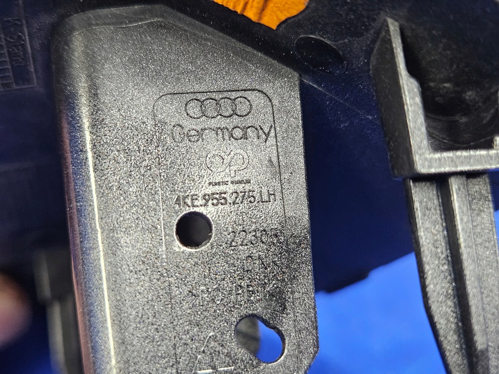 фото №9, Audi q8 e-tron lz7f заглушка распылителя sprysk левая перед 4ke955275