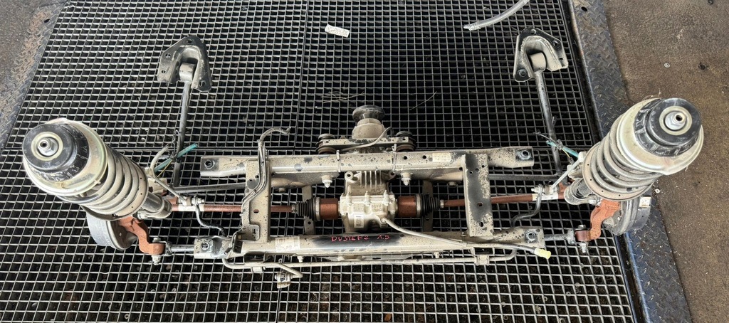 фото №10, Подрамник задние подрамник балка 554032052r 554039483r dacia duster ii 4x4 1.5 dci