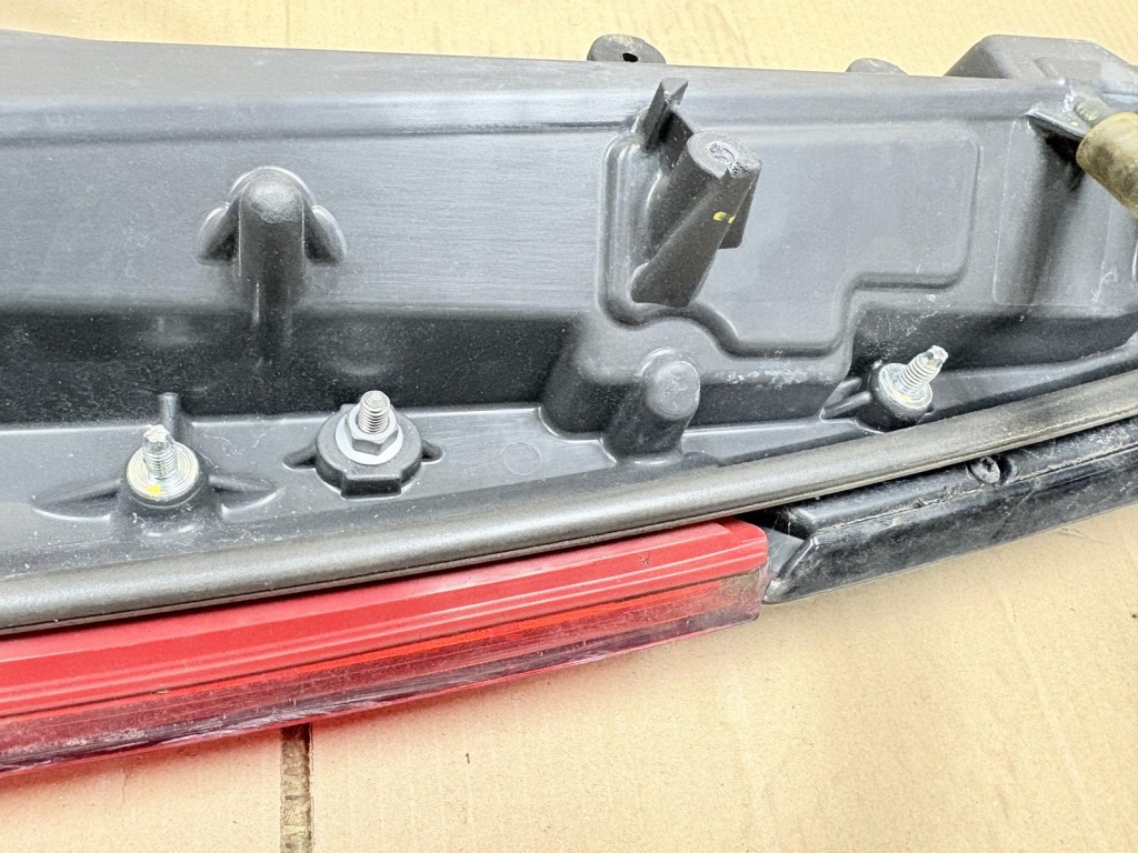 Купить Peugeot rcz спойлер крышки багажника ym17445580