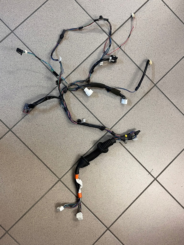 фото №1, Джгут двері правий перед toyota avensis t25 ii