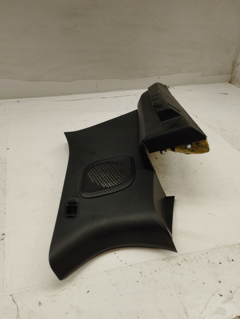 Mercedes w177 amg a35 защита стойка задний  правый a1776900500 в Украине