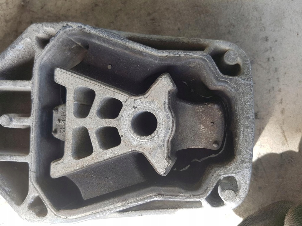 фото №5, Кронштейн подушка mercedes vito w447 a2462401209