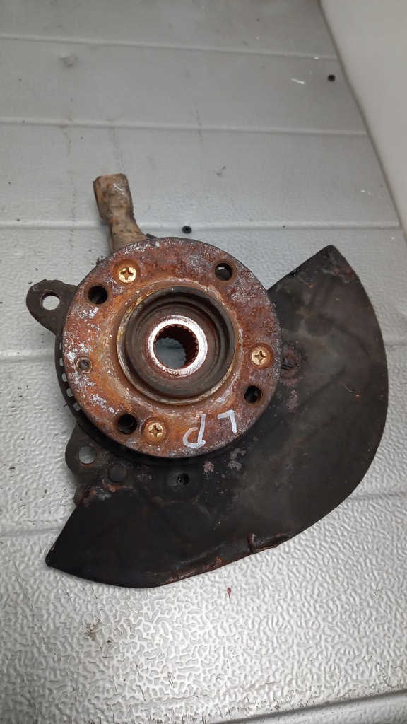 фото №1, Поворотный кулак левая перед seat cordoba 00r