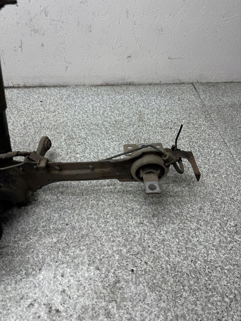 фото №8, Подвеска поворотный кулак правый задняя амортизатор рычаг volvo v60 i 2011-2018