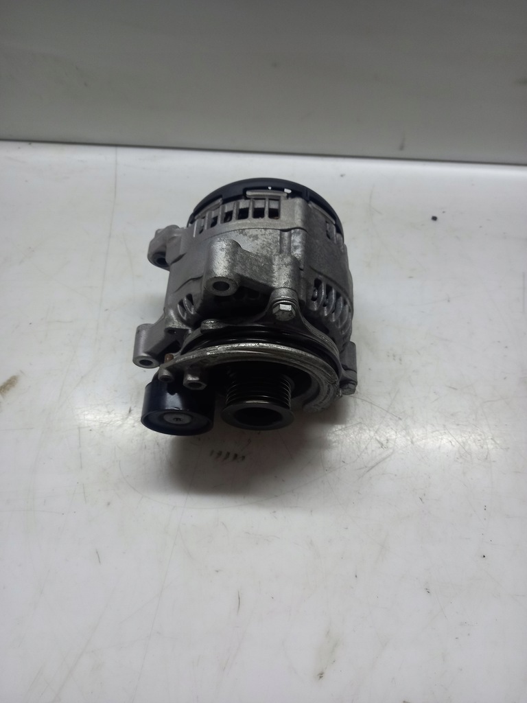 фото №1, Генератор bmw x1 x2 f39 f48 2,0d 8627125