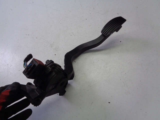 Педаль газу alfa romeo giulietta 2010- Доставка