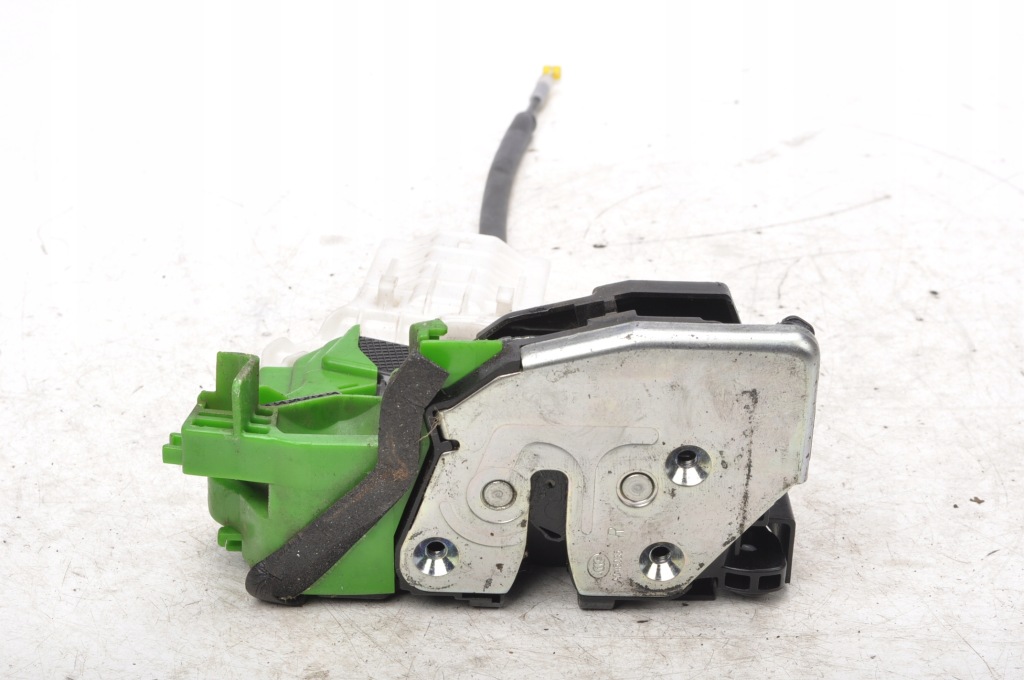 фото №1, Carens iv замок двері правий перед 81320-a4060 8pin