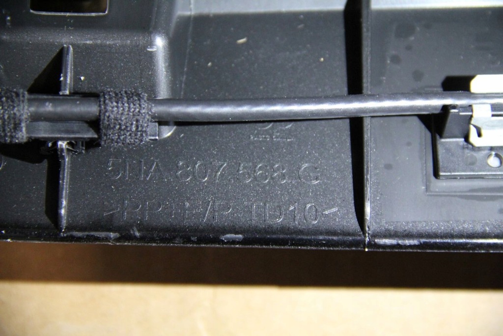 фото №15, Бампер задняя vw tiguan 5na 5nb rline hi 6 pdc lc9x