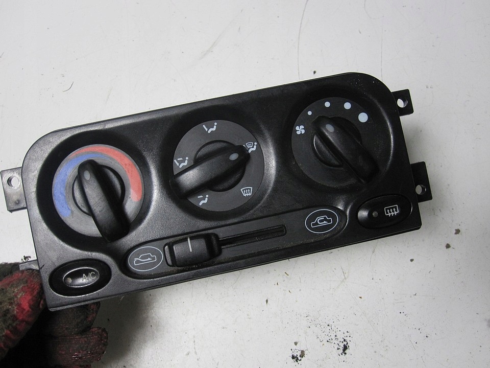 фото №4, Панель кондиционера daewoo matiz 00r