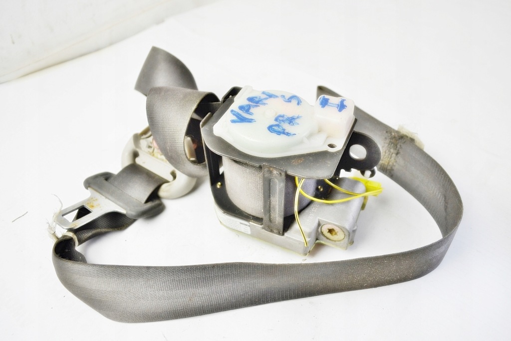 Купити Yaris ремінь безпеки правий перед c8st138 08027