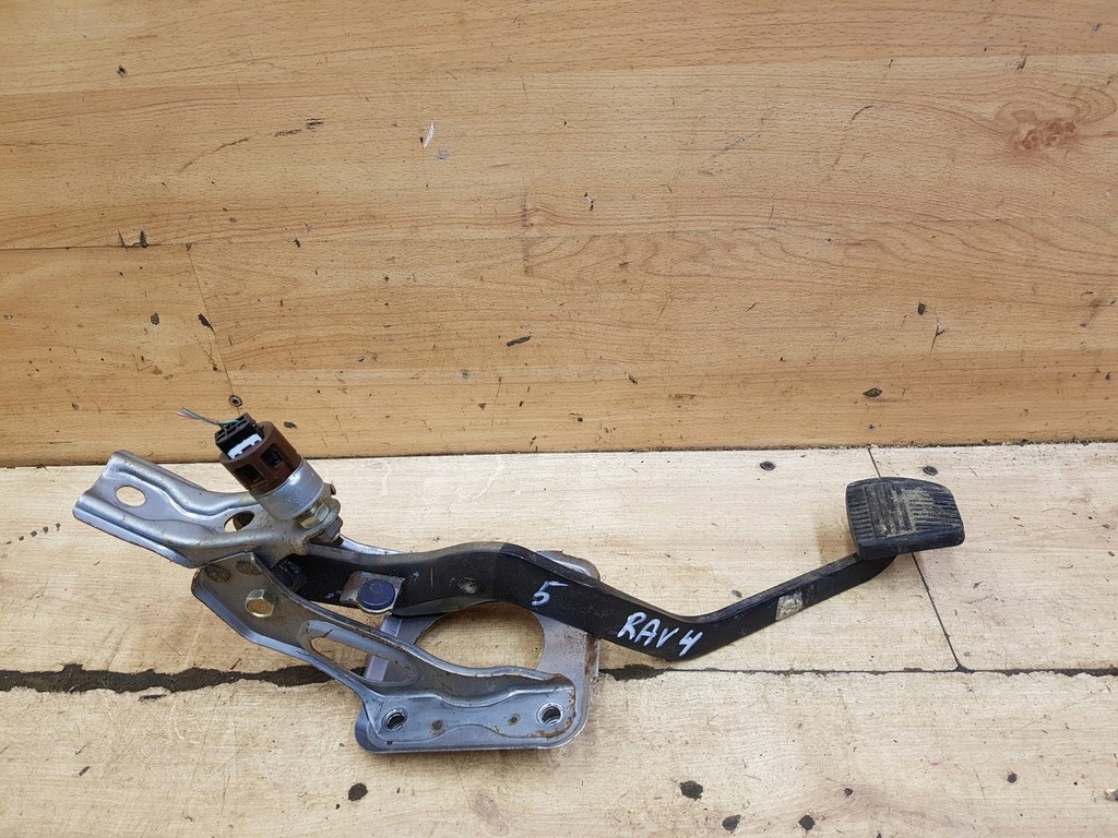 фото №1, Педаль тормоза toyota rav4 i