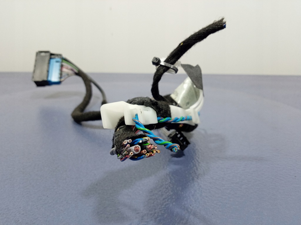 фото №4, Bmw x5 e70 e71 разъёмы разъёмы дверь комплект 6771043