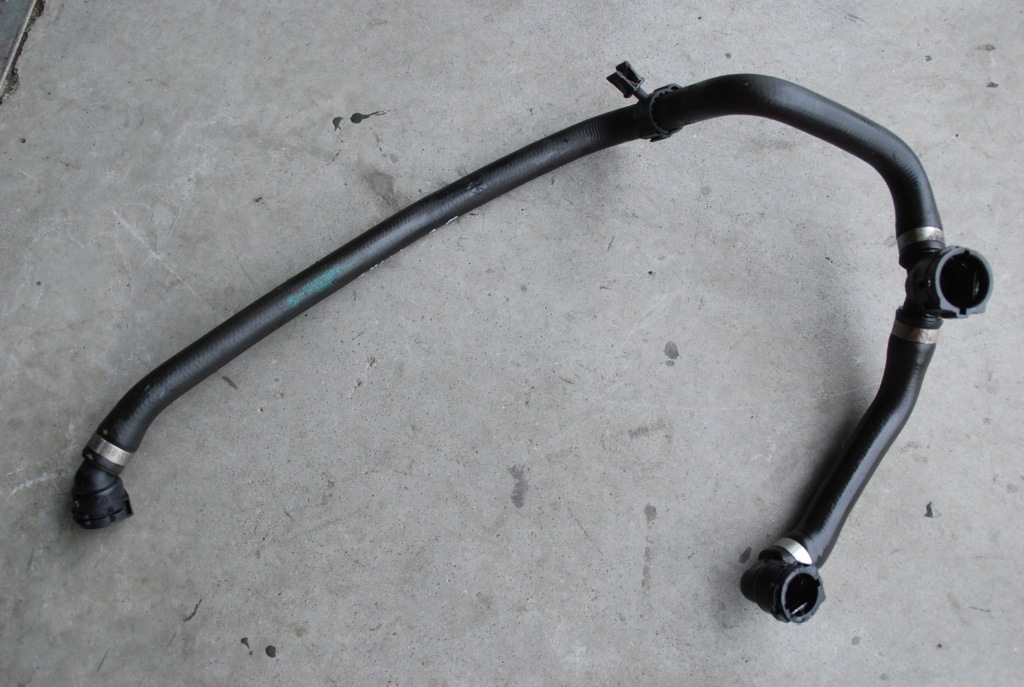 Патрубок шланг трубка труба води водяна bmw f20 f21 f30 f31 1.5d Ціна