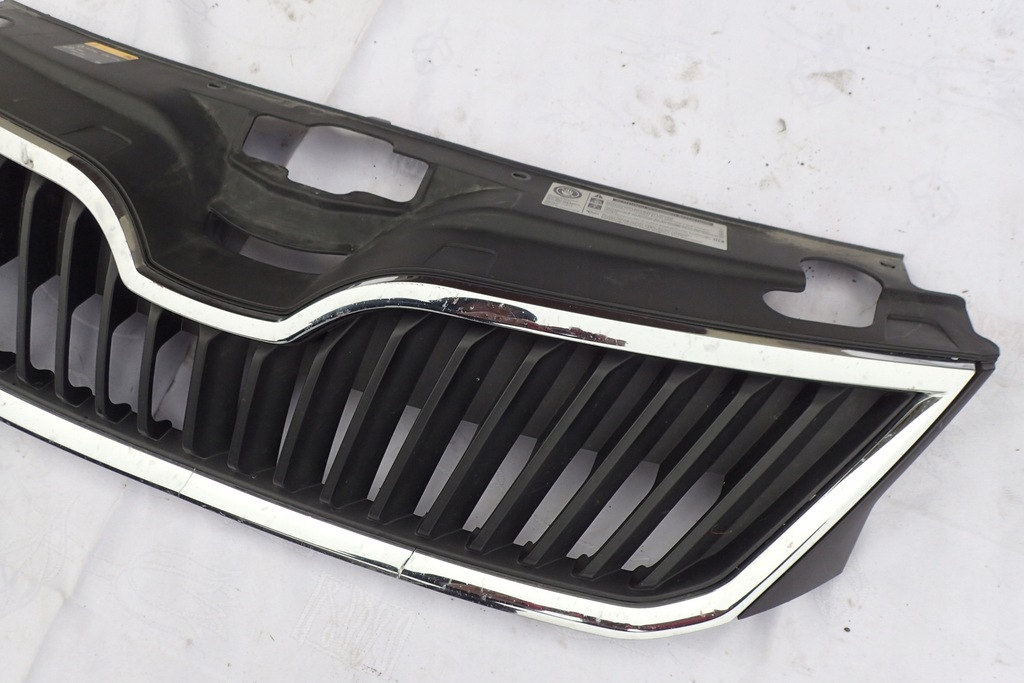 фото №3, Решётка радиатора передняя решётка радиатора skoda rapid 5ja853668