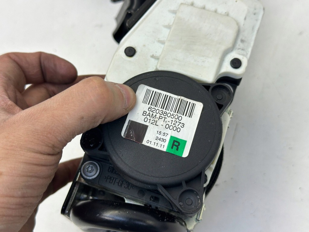 Mercedes c w204 204 pas безопасности правый перед передний 2048601685 Киев