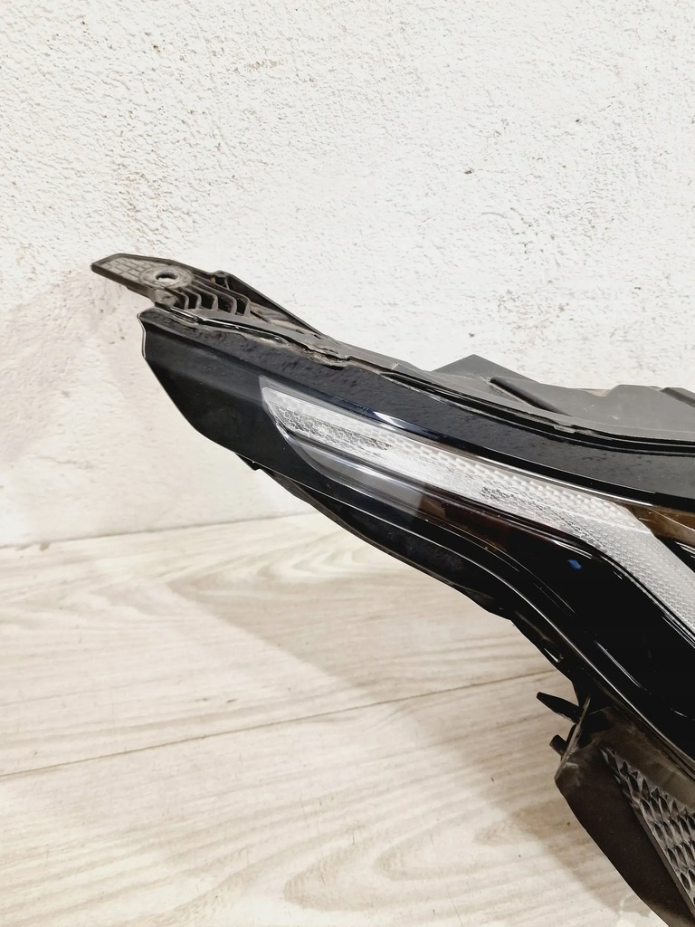 фото №2, Land rover range rover velar 2019 лампы передние