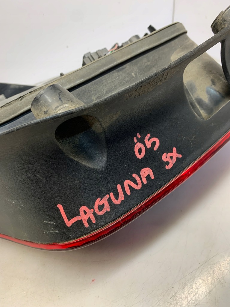 фото №2, Лампа задняя левая 8200002471 renault