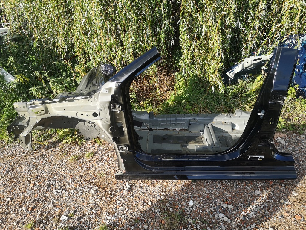 фото №1, Peugeot 208 ii чверть лівий перед лонжерон чашка