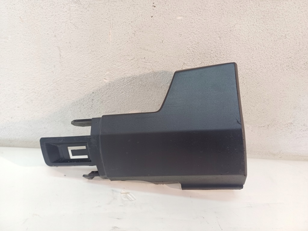 фото №1, Накладка наконечник накладки порога правий перед peugeot 2008 i 13-