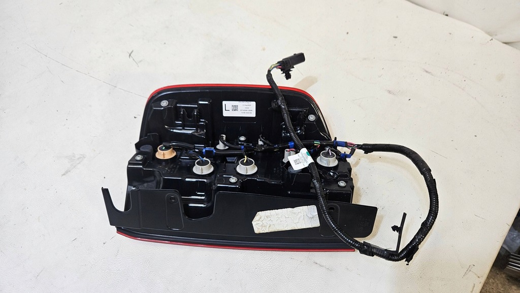 фото №6, Лампа левая задняя задняя vw amarok ii n1xb134303be