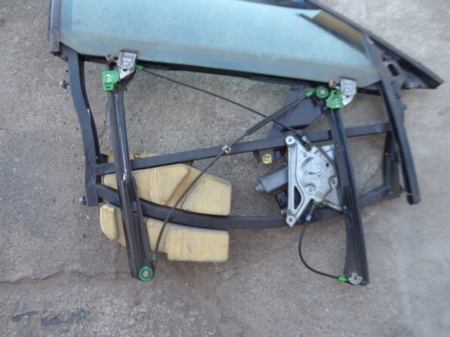 фото №3, Audi a4 b5 рамка дверь подъемник elektr. стекло kpl