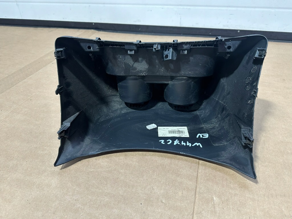 фото №11, Підсклянник, тунель середній, захист тунель, кронштейн na чашки mercedes w447 cz