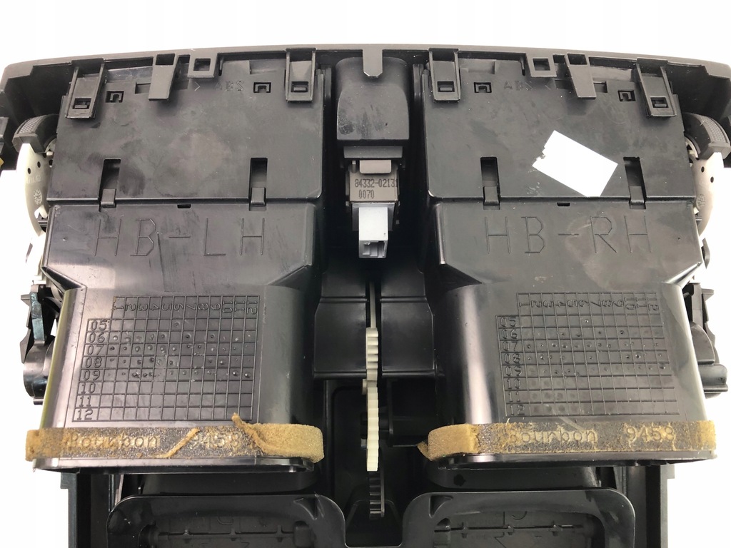 фото №6, Toyota auris i решітка обдув середня